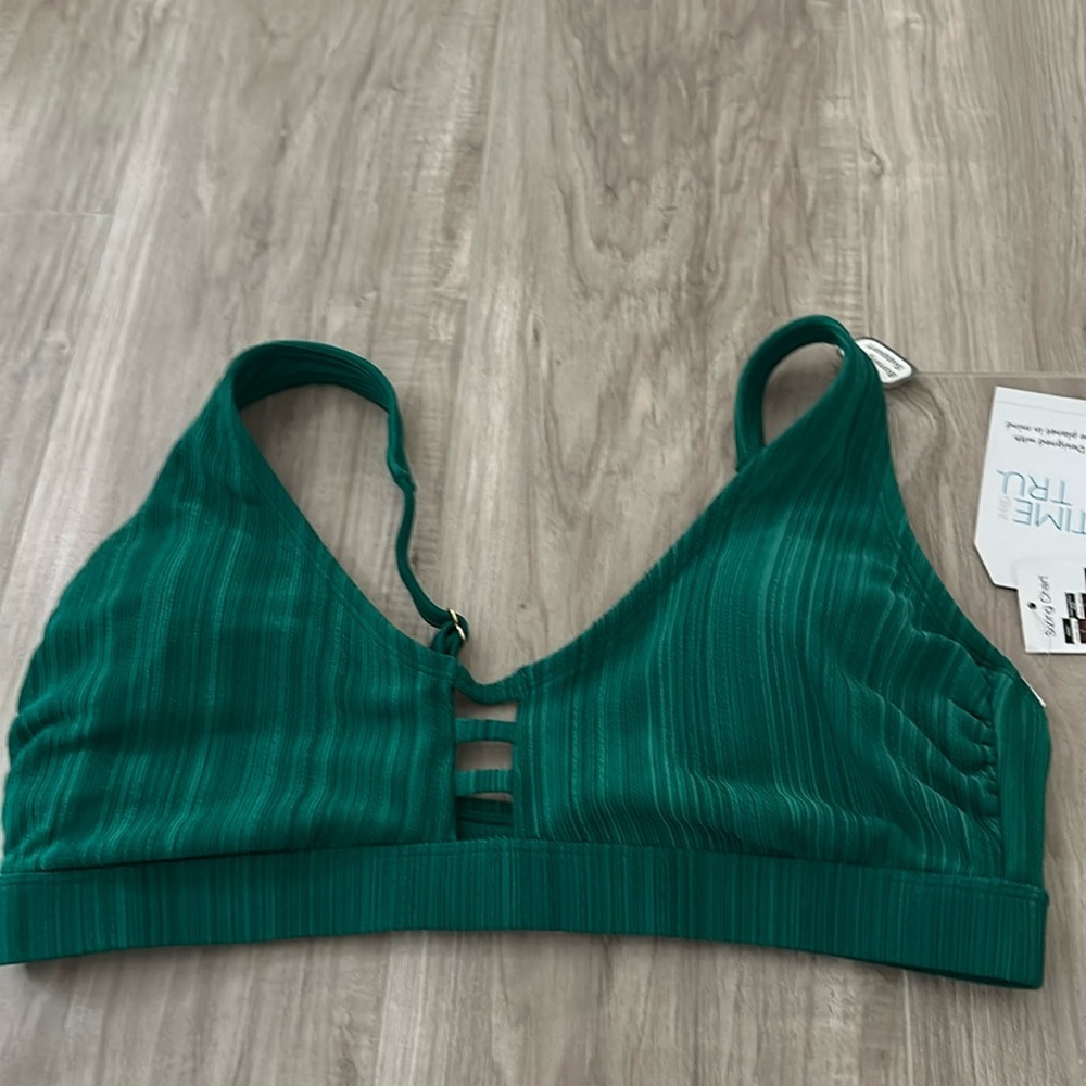 Hunter green time and true swimsuit top size large new with tags